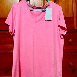 NWT Zelos T-Shirt - Large